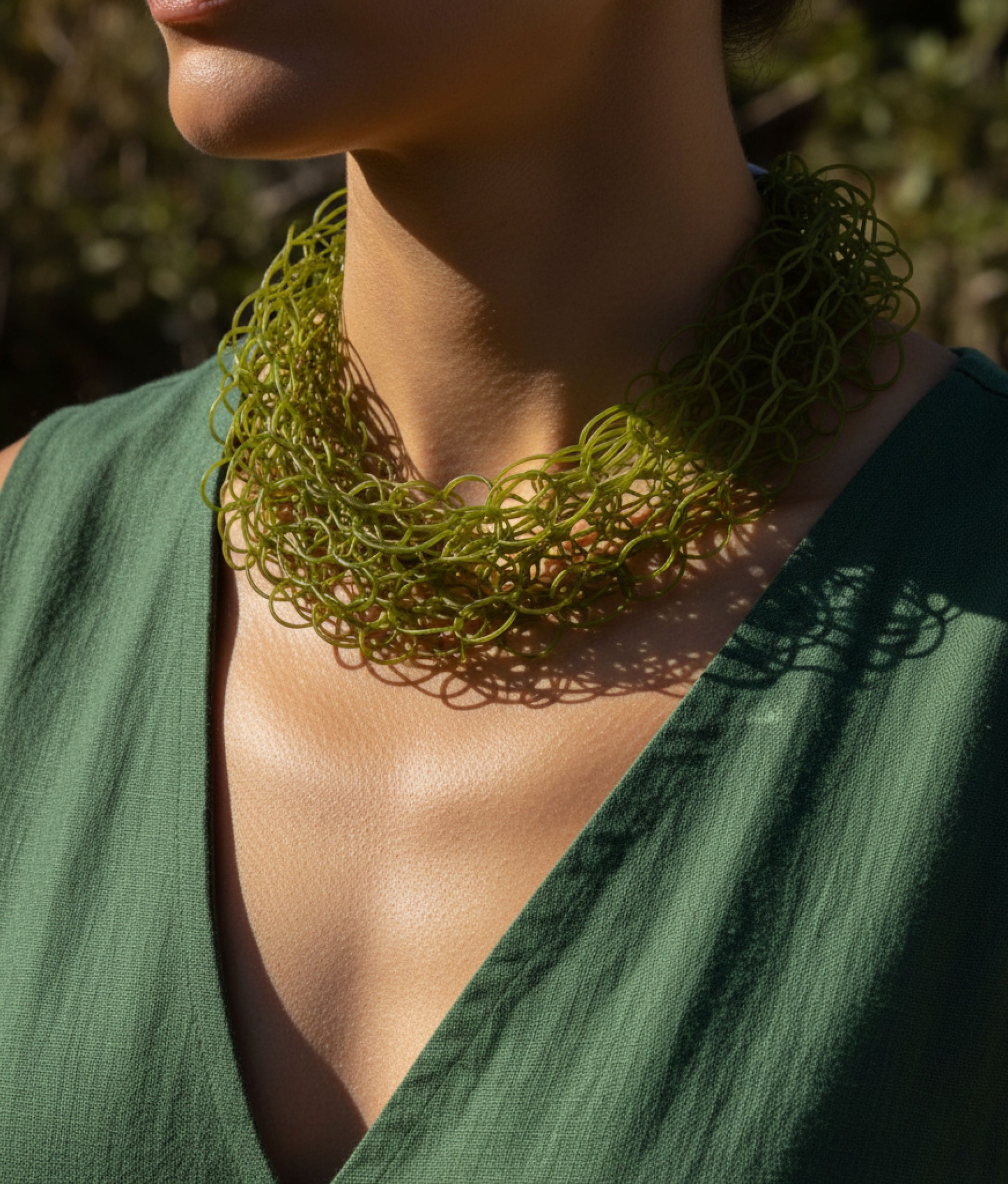 SCRIBBLE SLIM M Olive Necklace