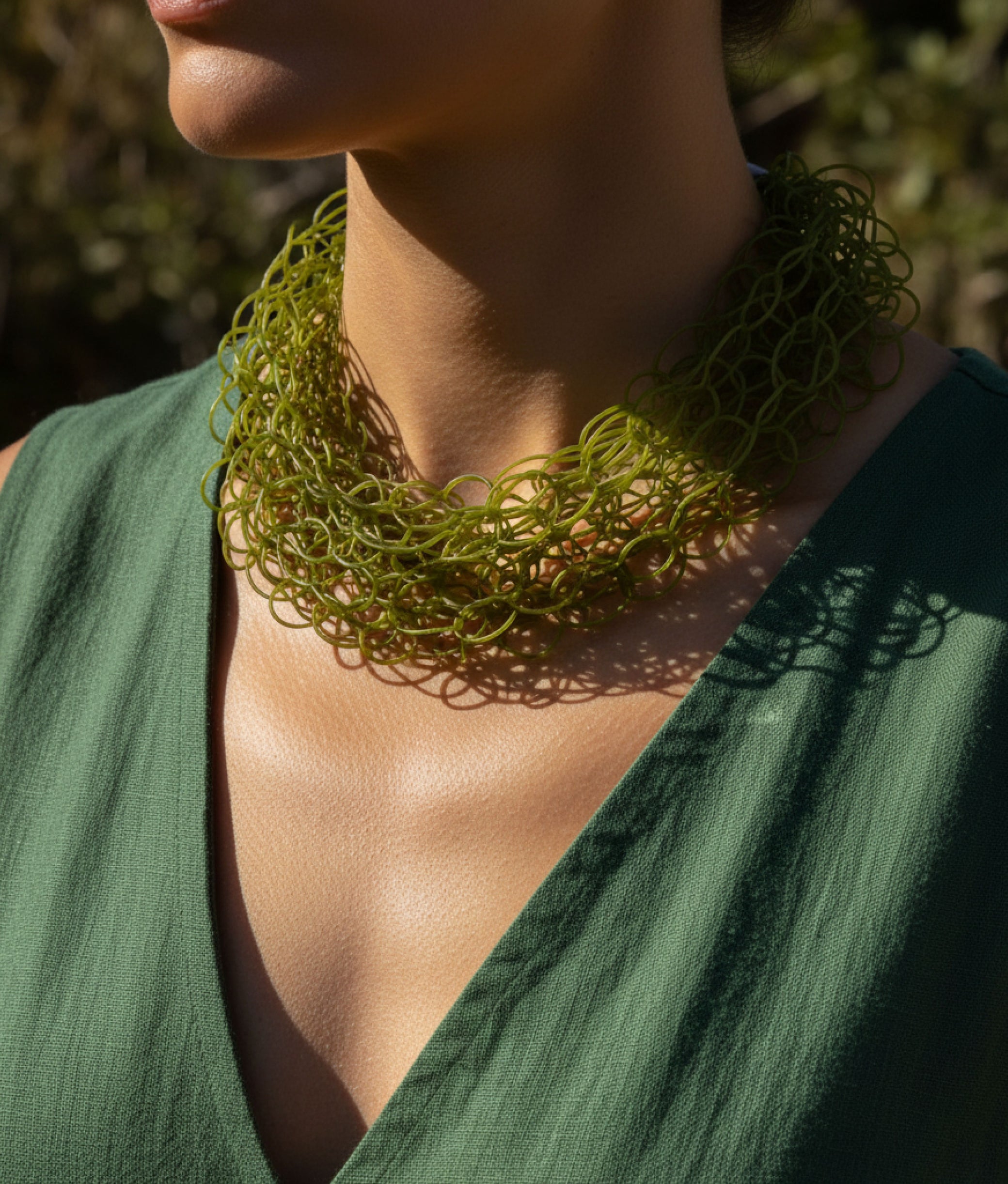 SCRIBBLE SLIM M Olive Necklace