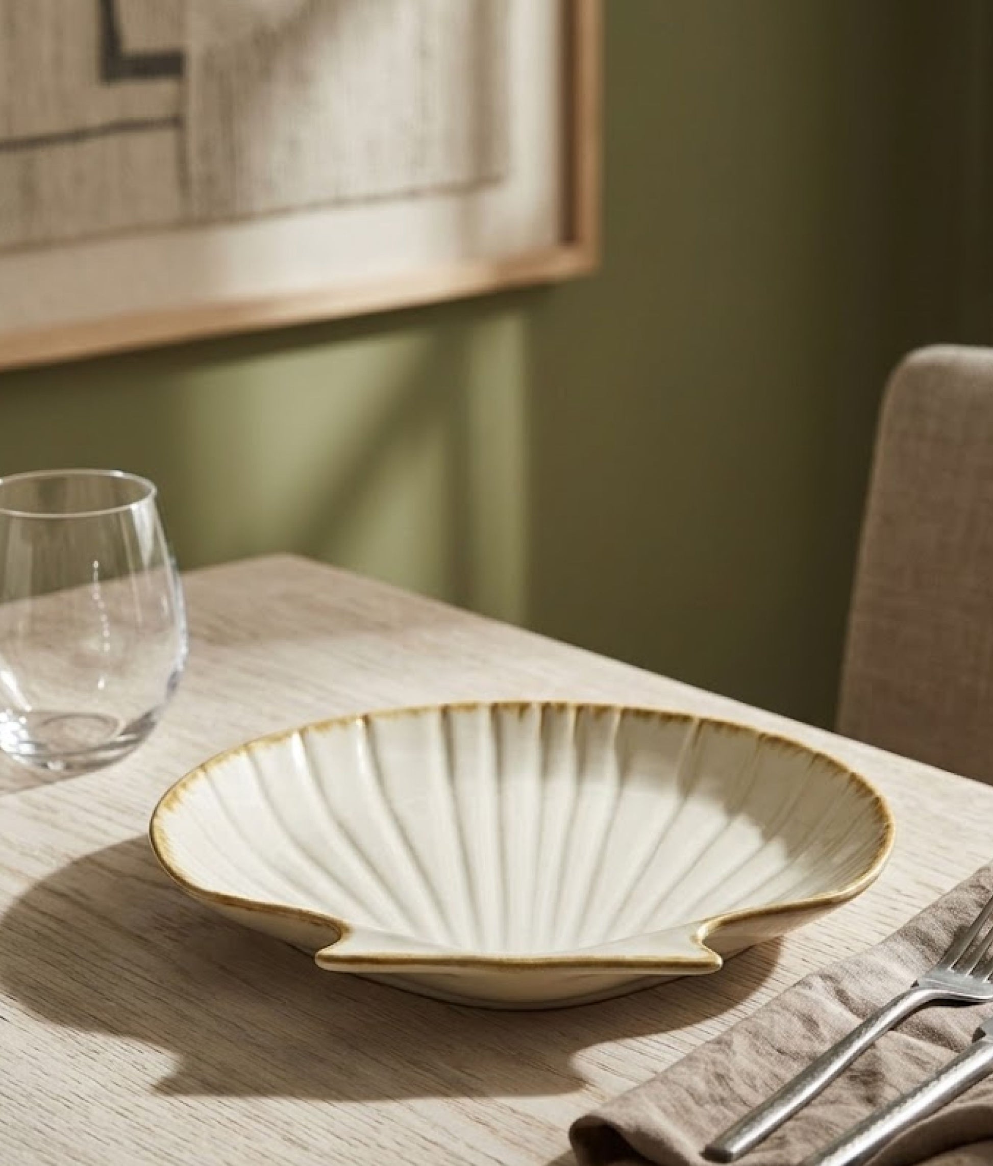 Off White Stoneware Sea Shell Tray Medium