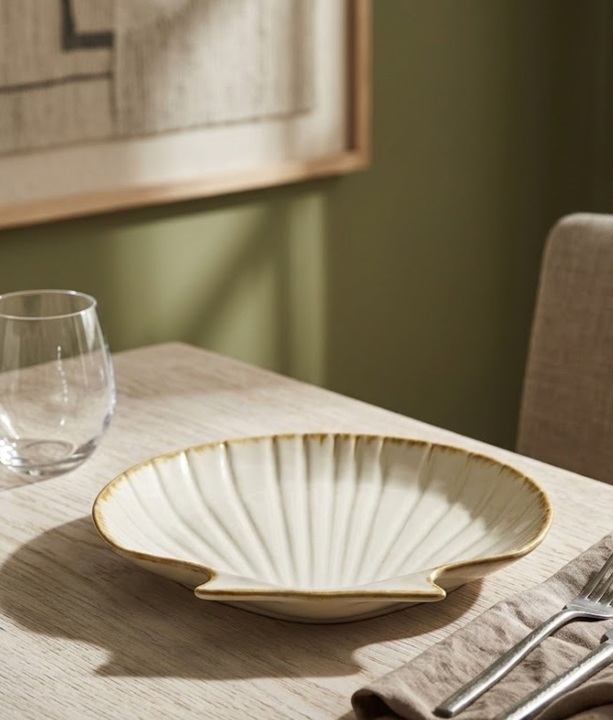 Off White Stoneware Sea Shell Tray Medium