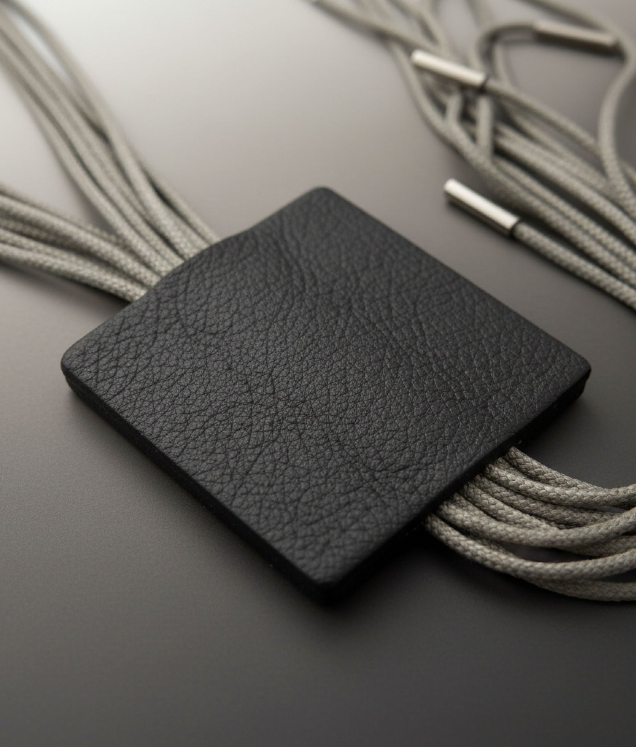 SLIDE STEEL QUADRO Black Necklace