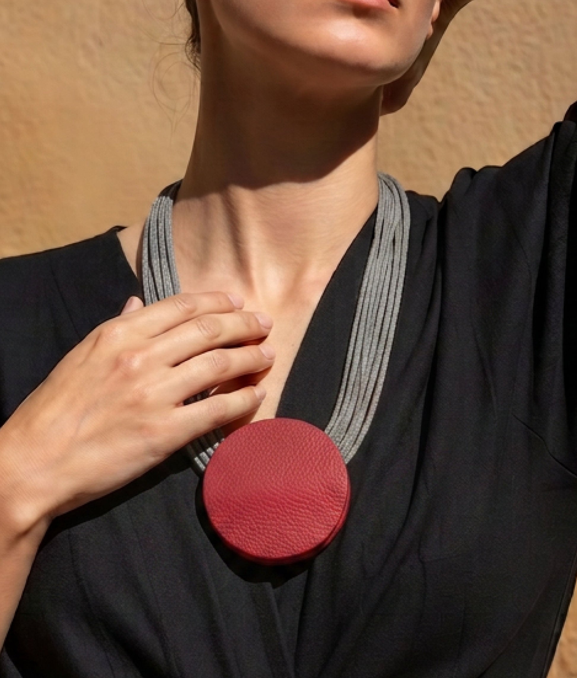 SLIDE STEEL Red Necklace T.S