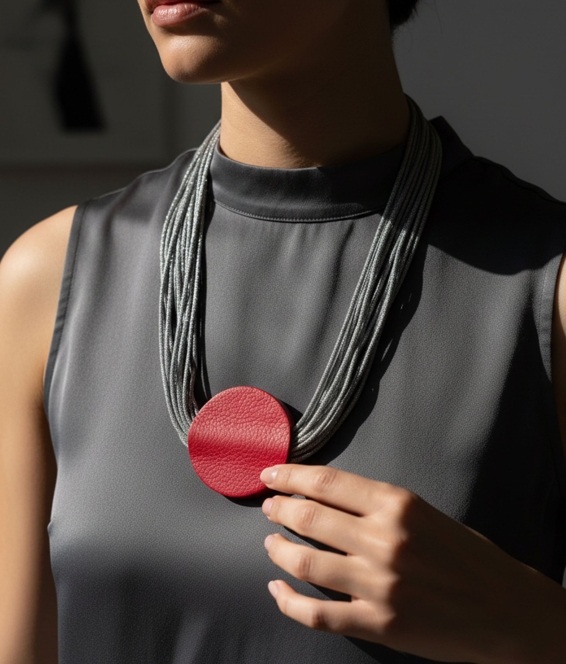 SLIDE STEEL Red Necklace T.S