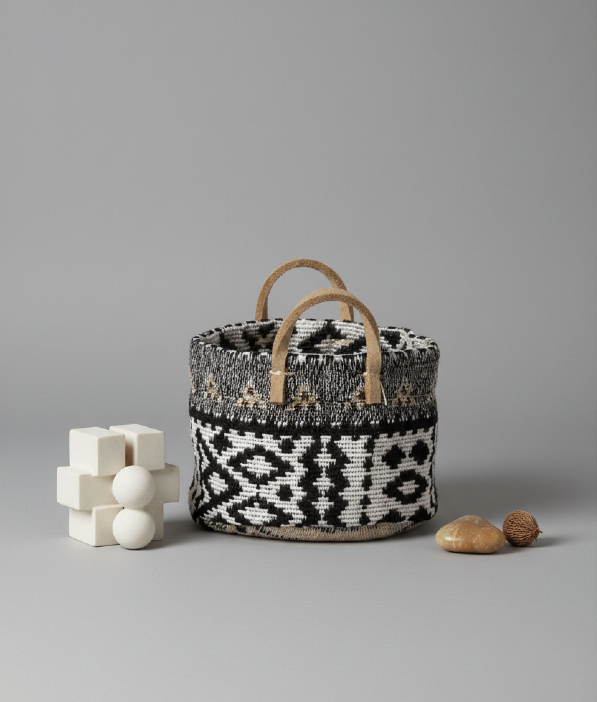 Small Basket (Black/Nude)