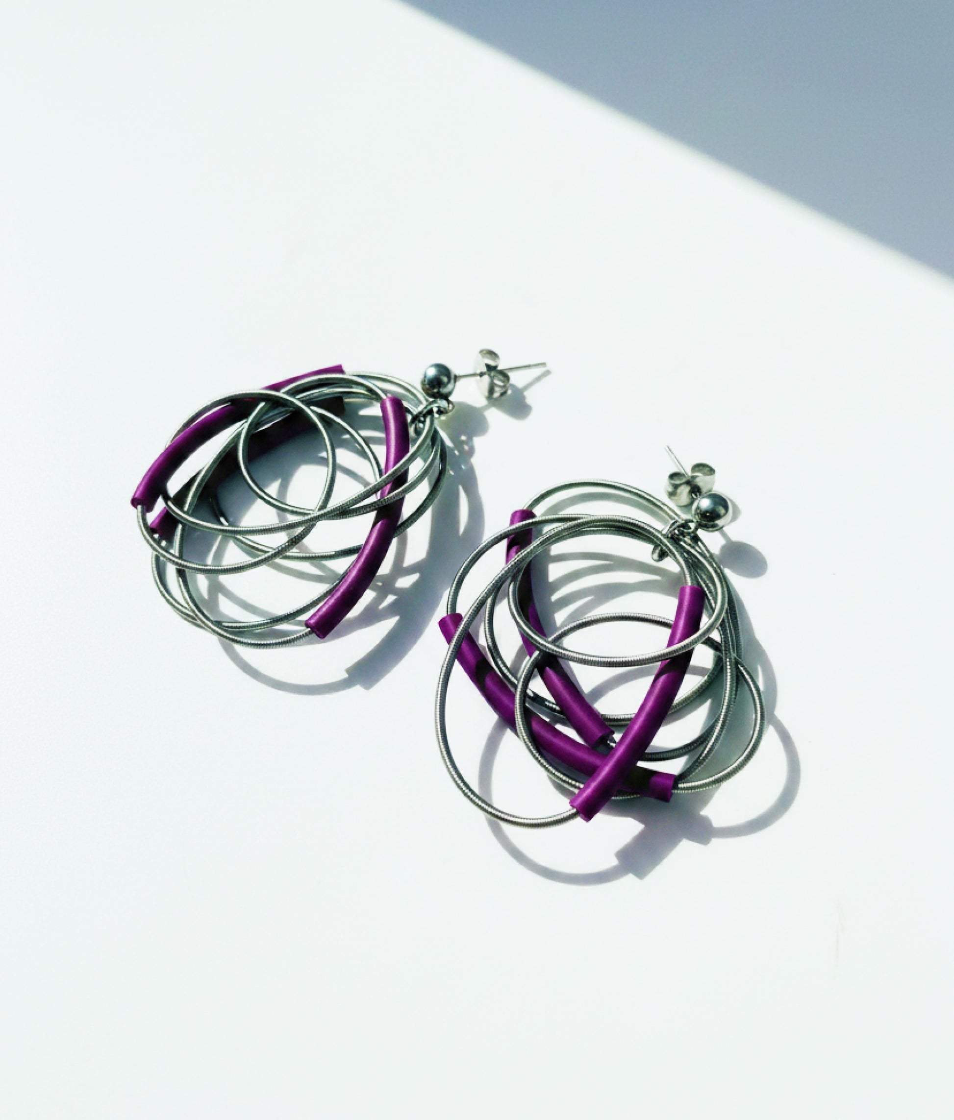 SPIRALINA Burgundy Earrings