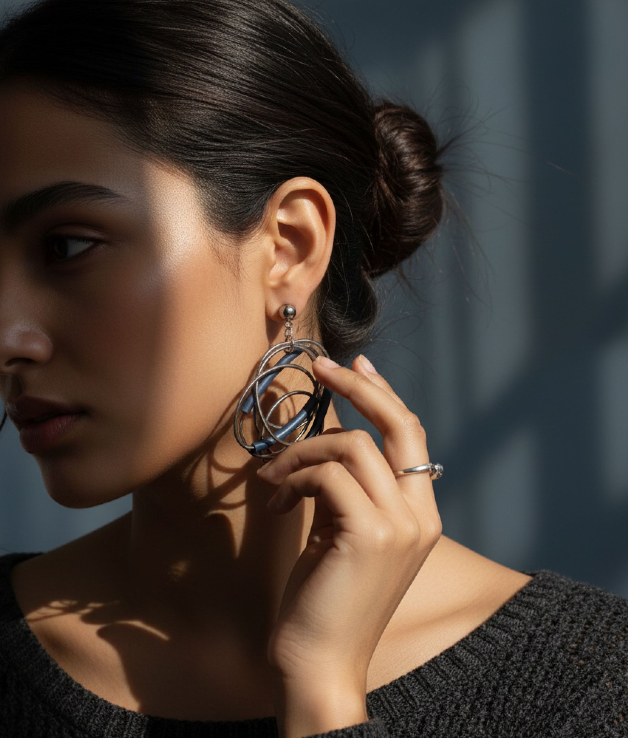 SPIRALINA Grey Earrings