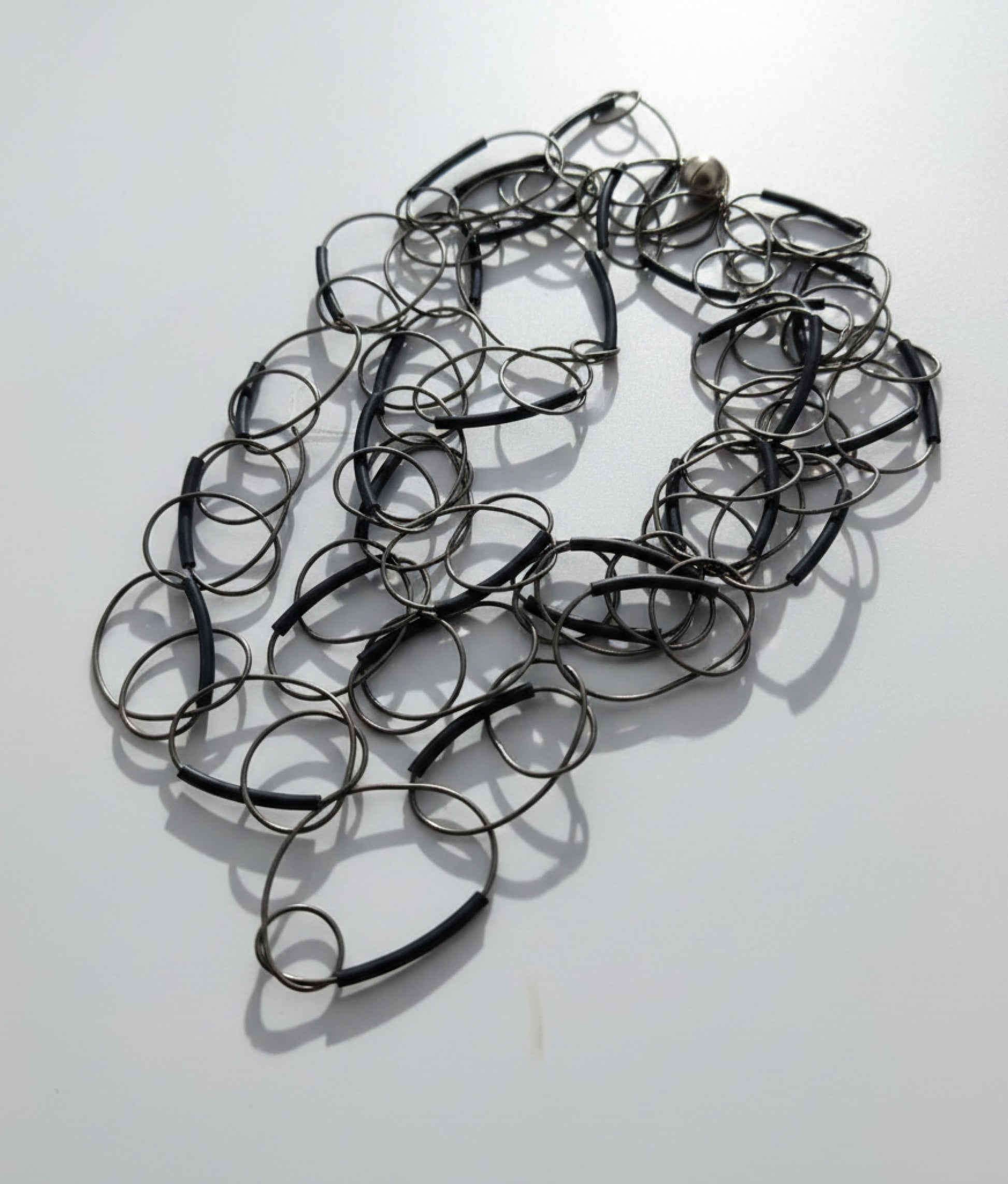 SPIRALINA Grey Necklace