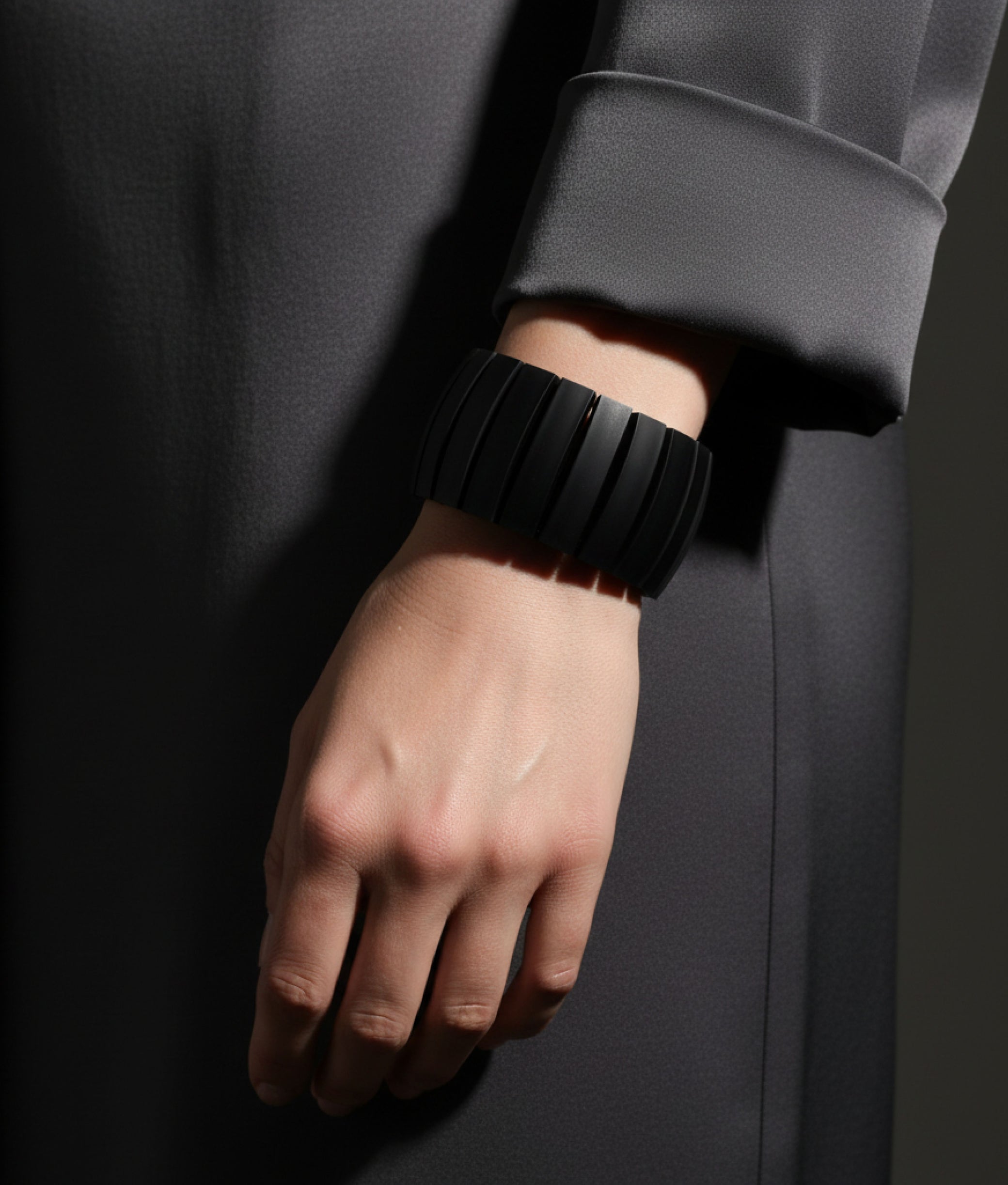 TAPIS Smoke Bracelet