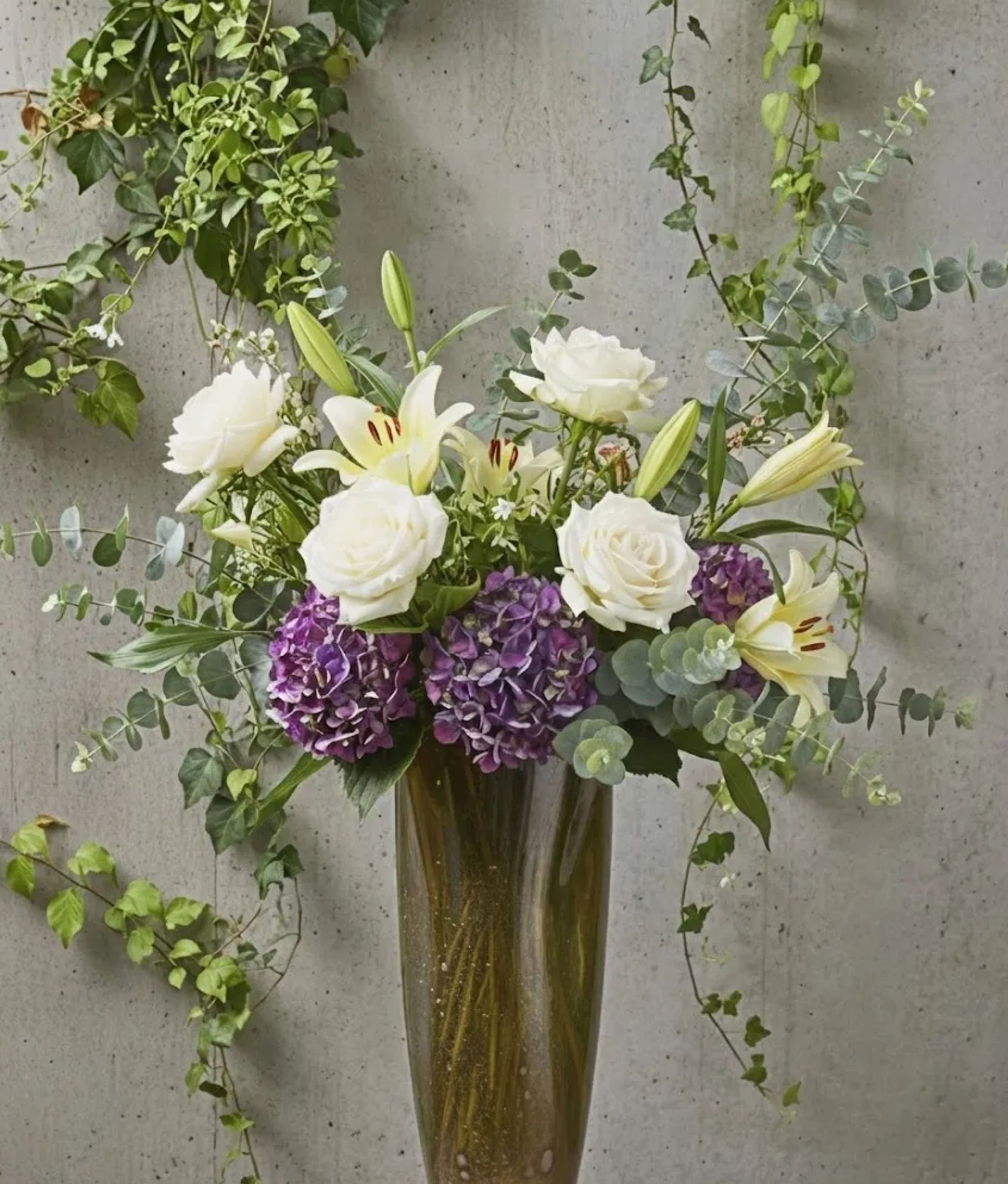Pia Vase